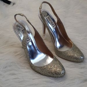 Badgley Mischka Kiss Kiss Slingback Heels Gold 6.5